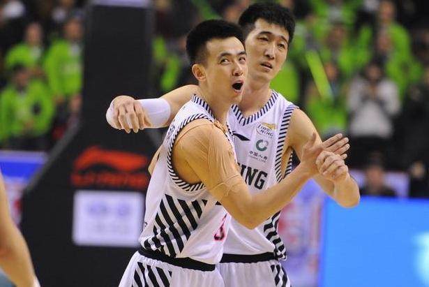 阿莱格里：现在的成绩并不是惊喜；迈尼昂是世界前三门将之一