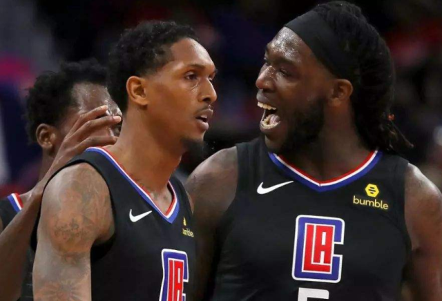 《电锯甜心RePOP》提供30套原创服装 女主更性感