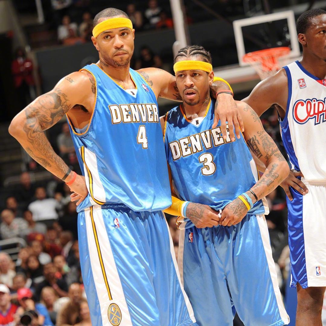 阿伦·贾吉在 2022 年击出第 62 轰时，全美电视转播插播该历史瞬间