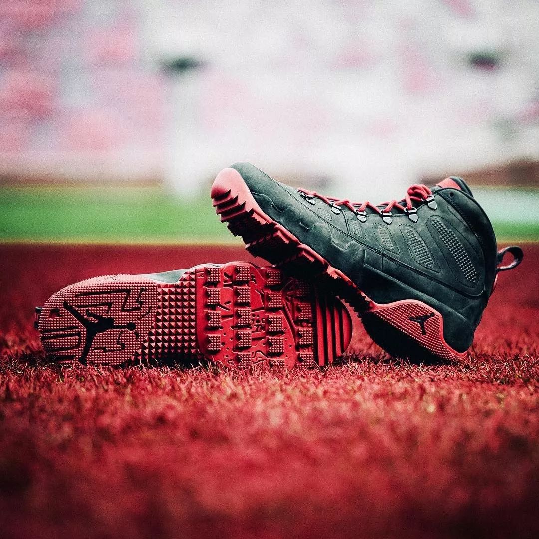 官方：拜仁中场帕利尼亚租借加盟热刺，含2500万欧买断条款