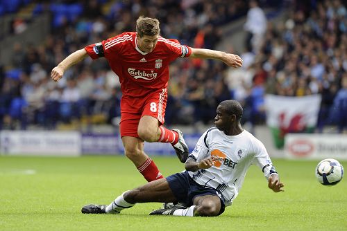 “双杠之王”邹敬园 决赛15.240分震撼全场 全运会实现三连冠