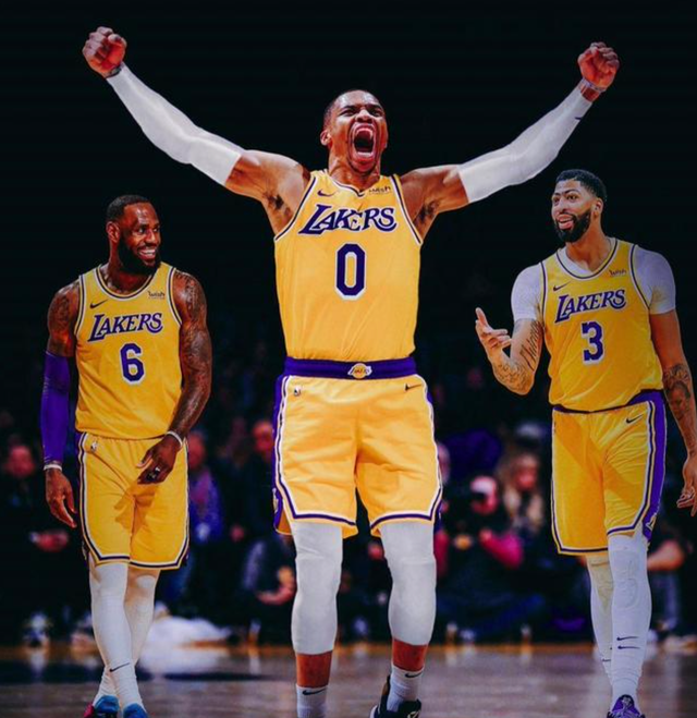 日本职棒球场经济模式