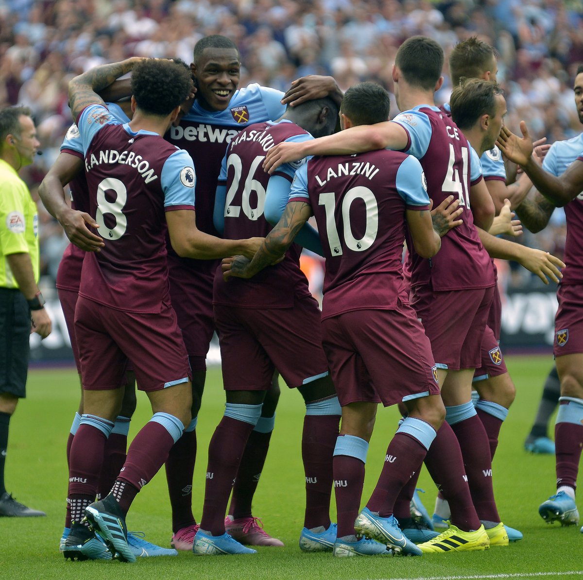 皮特·阿隆索以 53 轰刷新大联盟单季新秀本垒打历史纪录